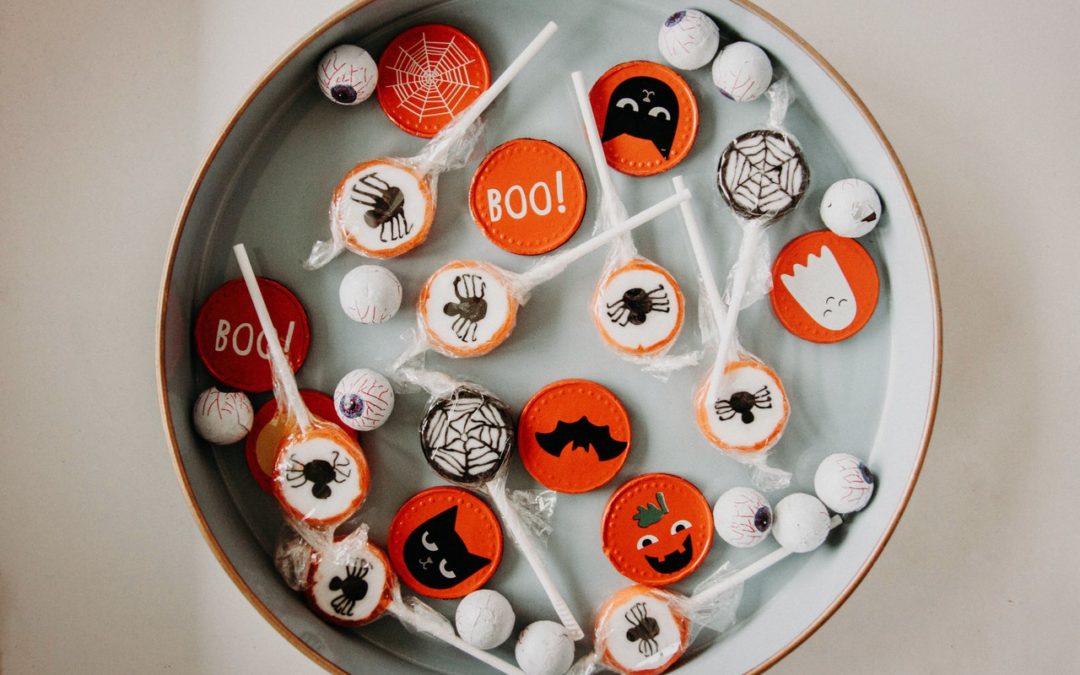 Keep These Treats Away from Your Pet This Halloween
